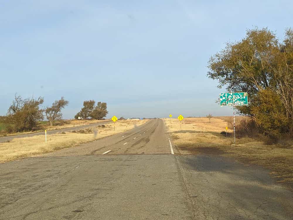 Texas-Oklahoma state line on Route 66