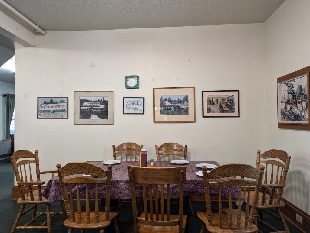 Kettle Falls Hotel dining room in Voyageurs National Park