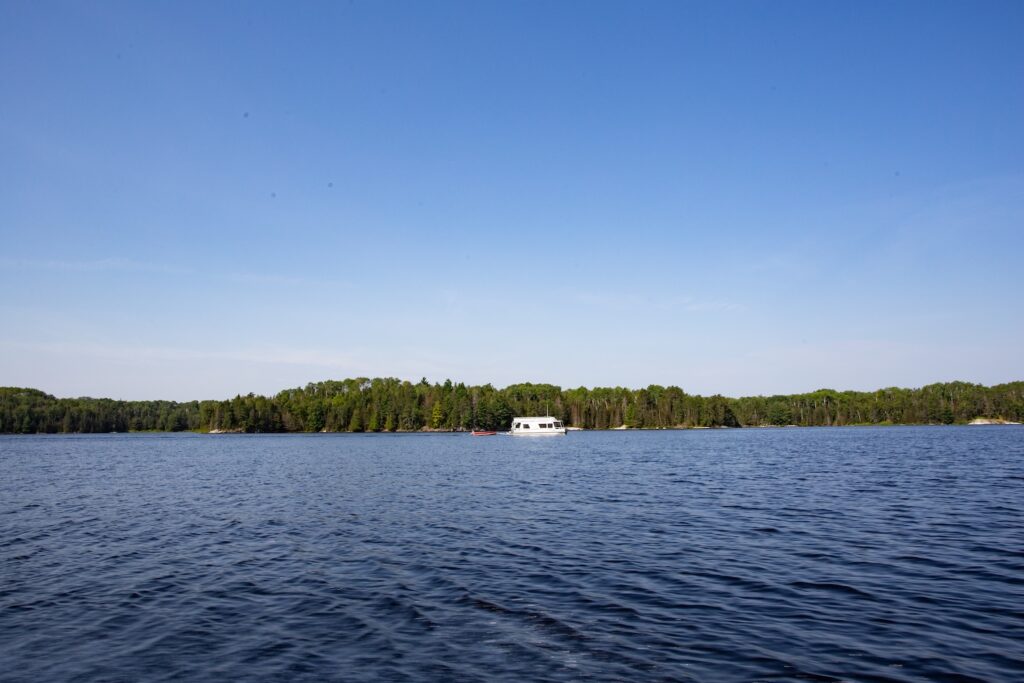 houseboat in Voyageurs National Park